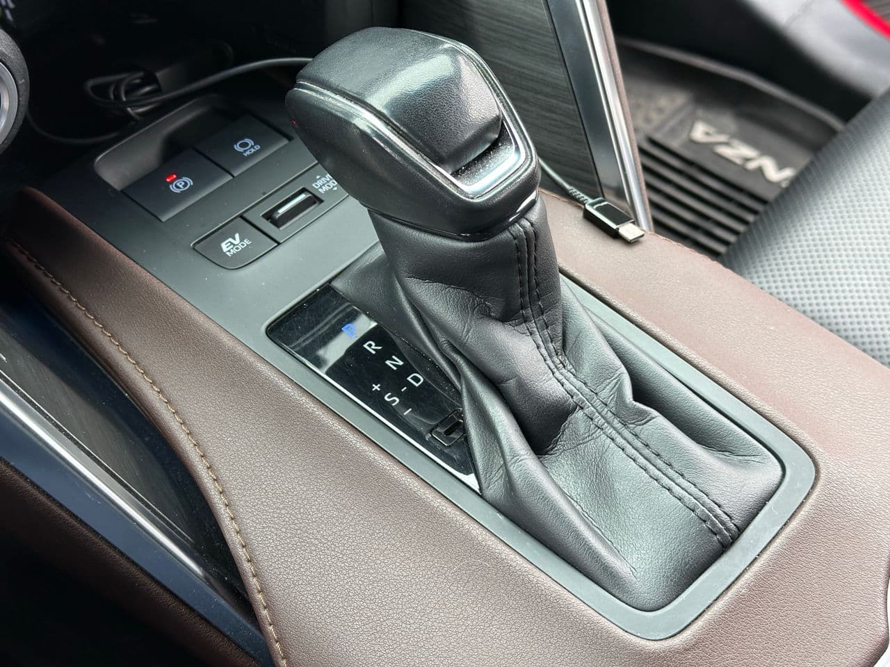 2020 Toyota Venza — Miniatură 11