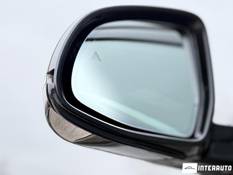 BMW X7 4.0i 2023 — Миниатюра 5