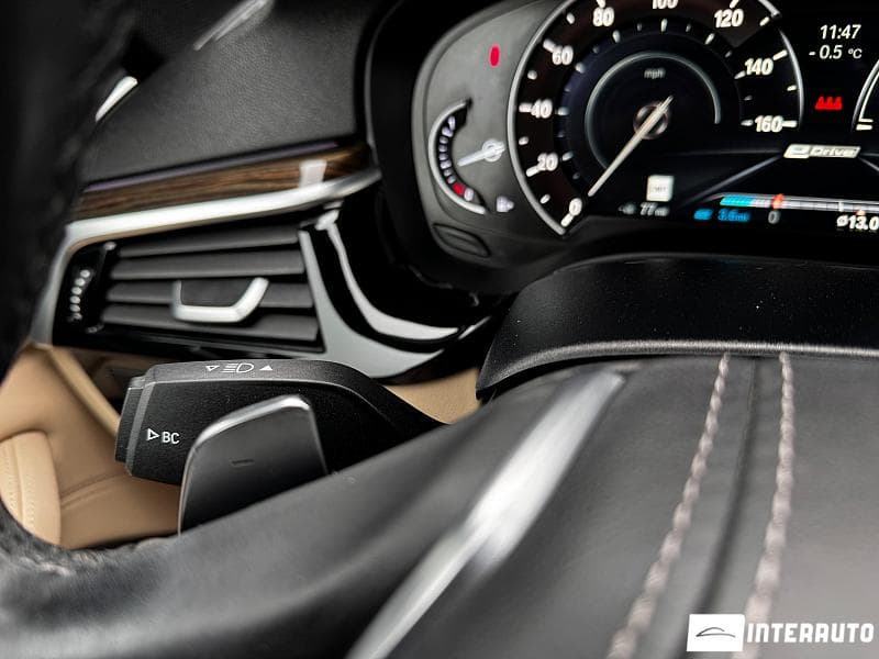 BMW 530e 2018 — Миниатюра 19