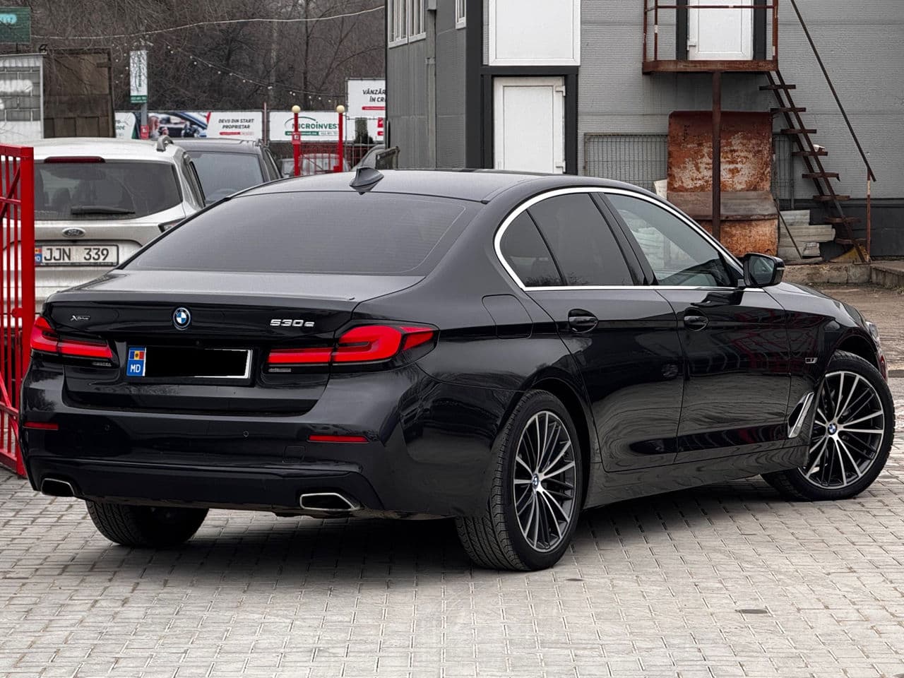 2023 BMW 530e — Miniatură 2