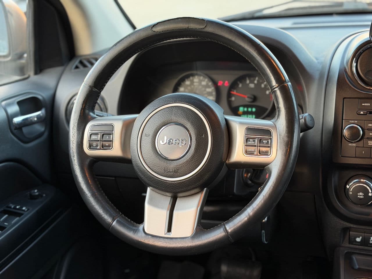 Jeep Compass 2011 — Миниатюра 8