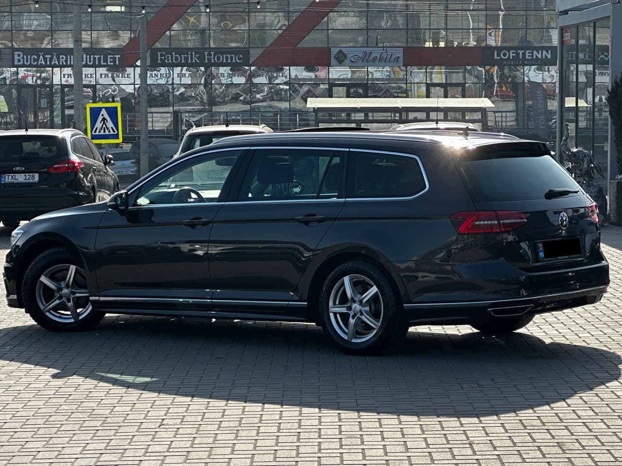 2017 Volkswagen Passat — Miniatură 4