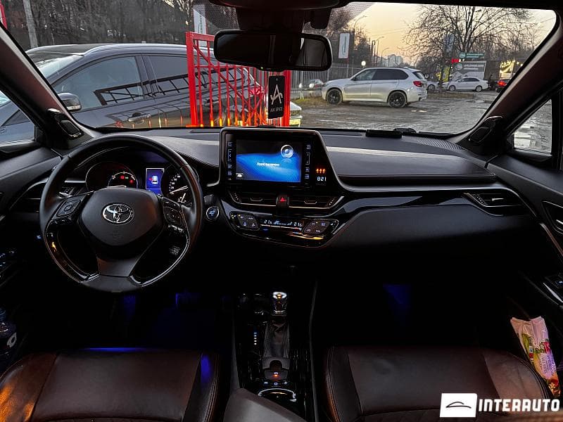 2018 Toyota C-HR — Miniatură 7