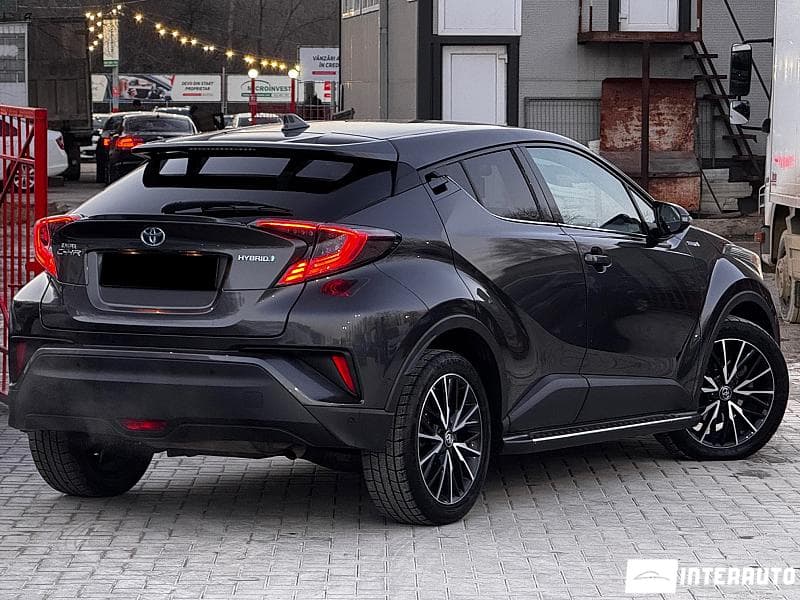 2018 Toyota C-HR — Miniatură 3