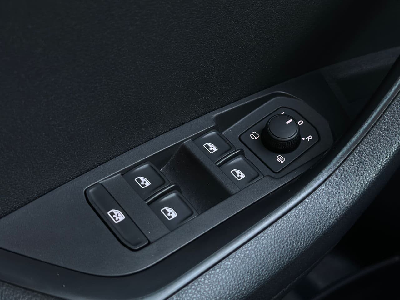 Skoda Karoq 2022 — Миниатюра 6