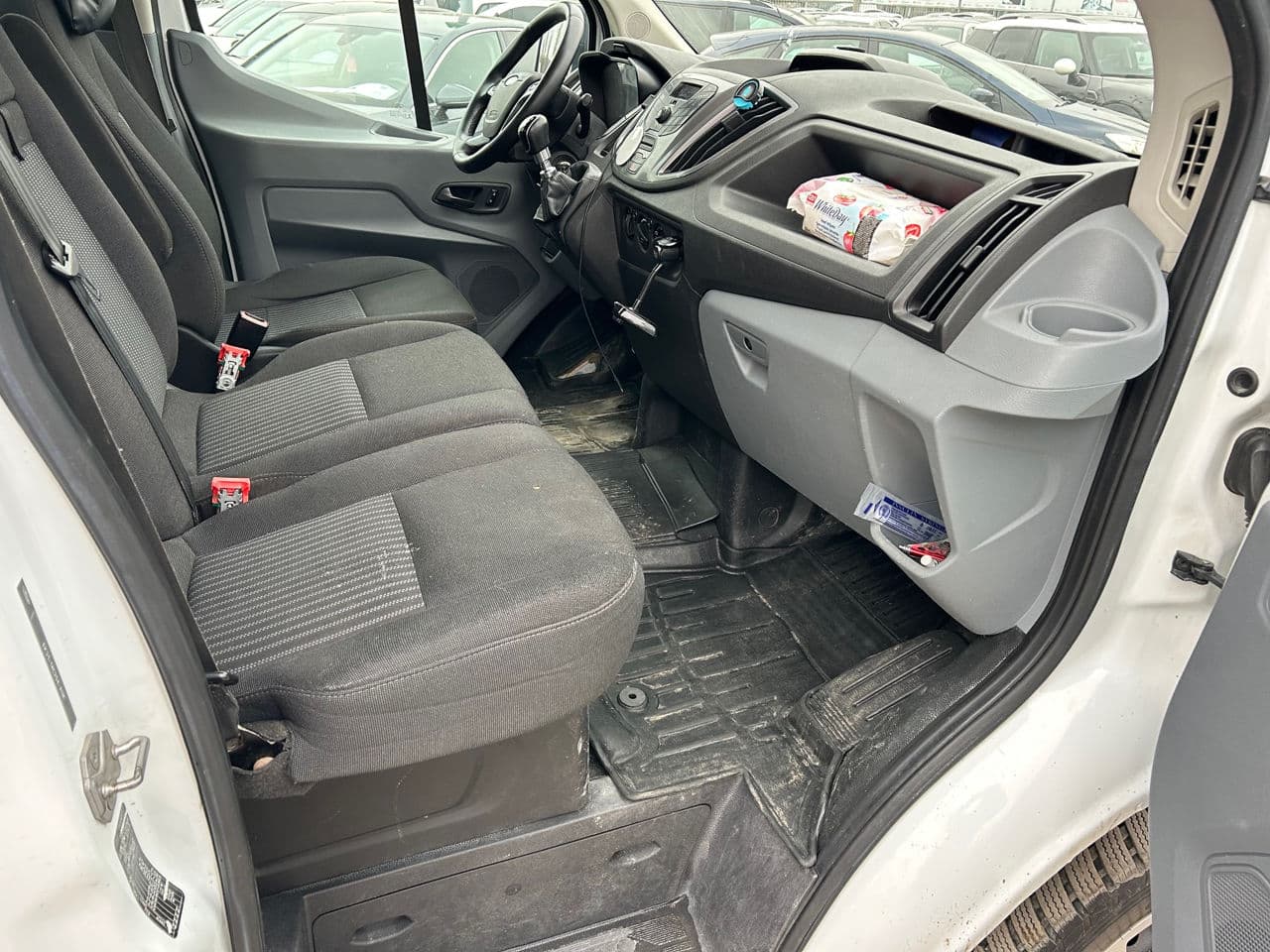 2015 Ford Transit — Miniatură 14