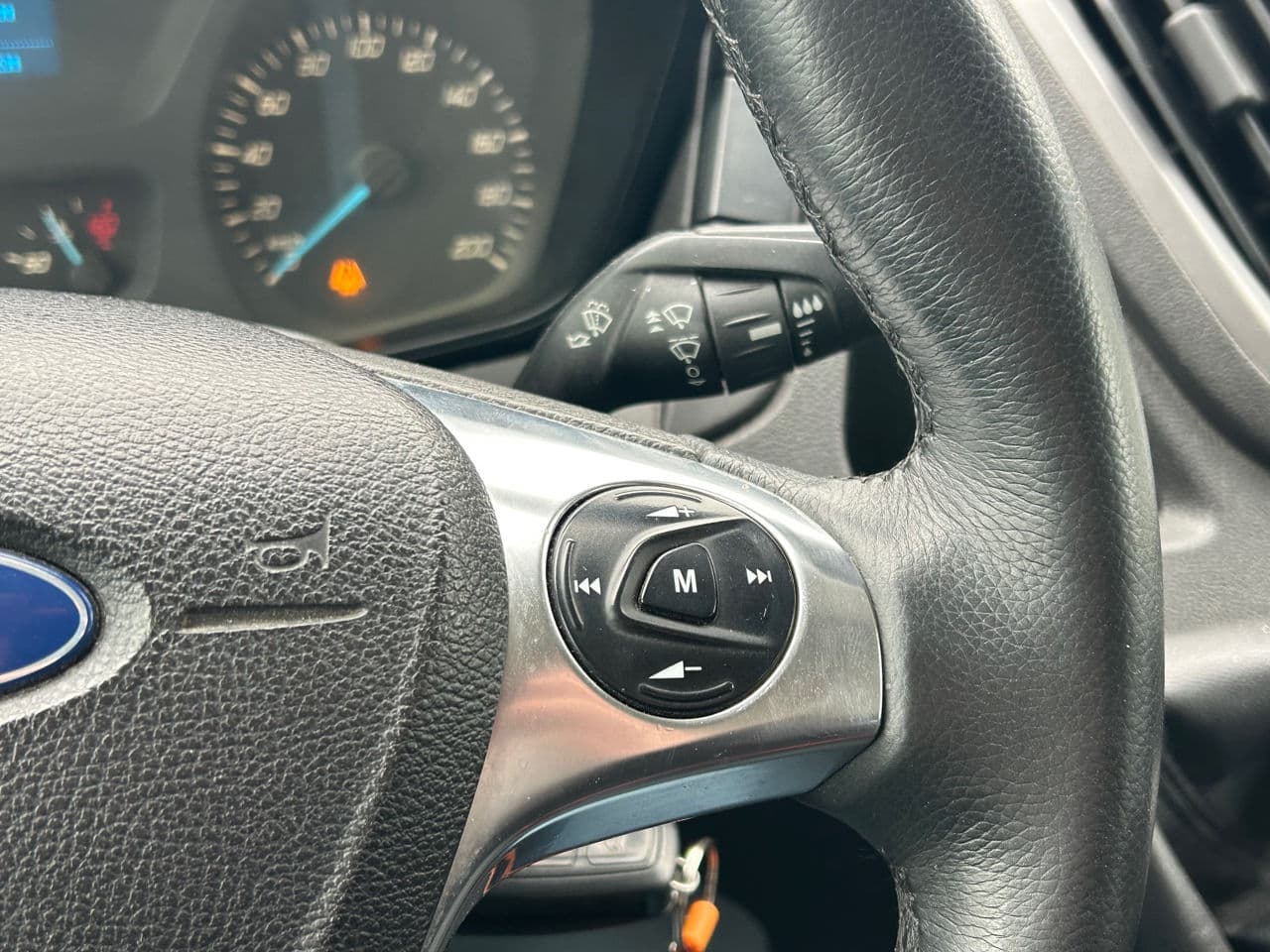 2015 Ford Transit — Miniatură 11