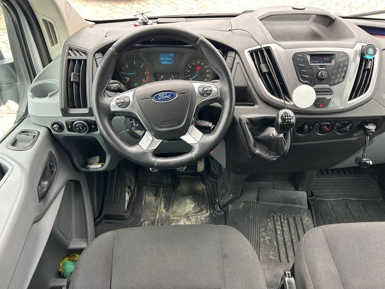 2015 Ford Transit — Miniatură 8