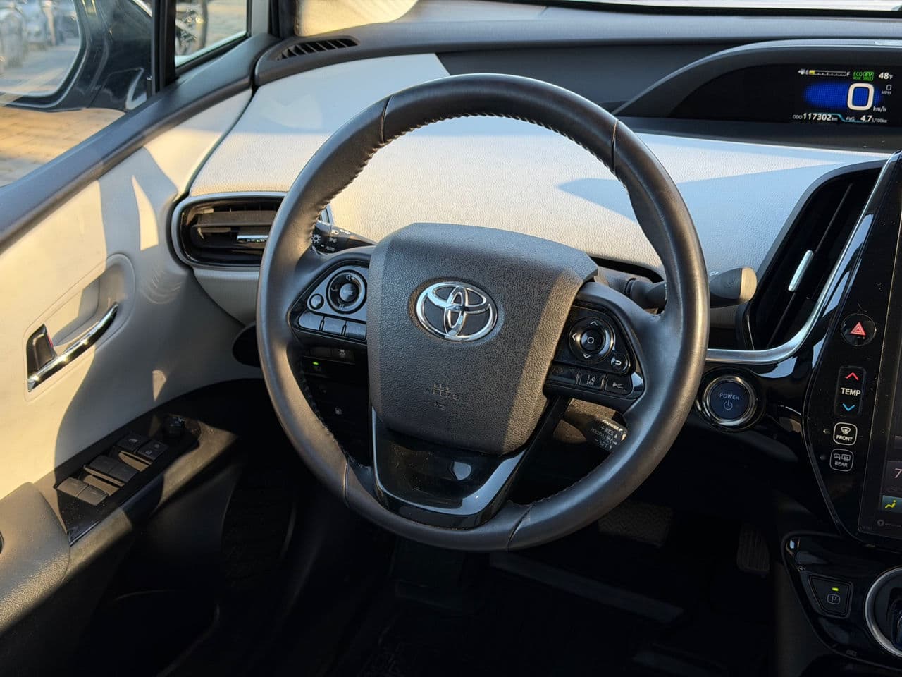 Toyota Prius 2019 — Миниатюра 10
