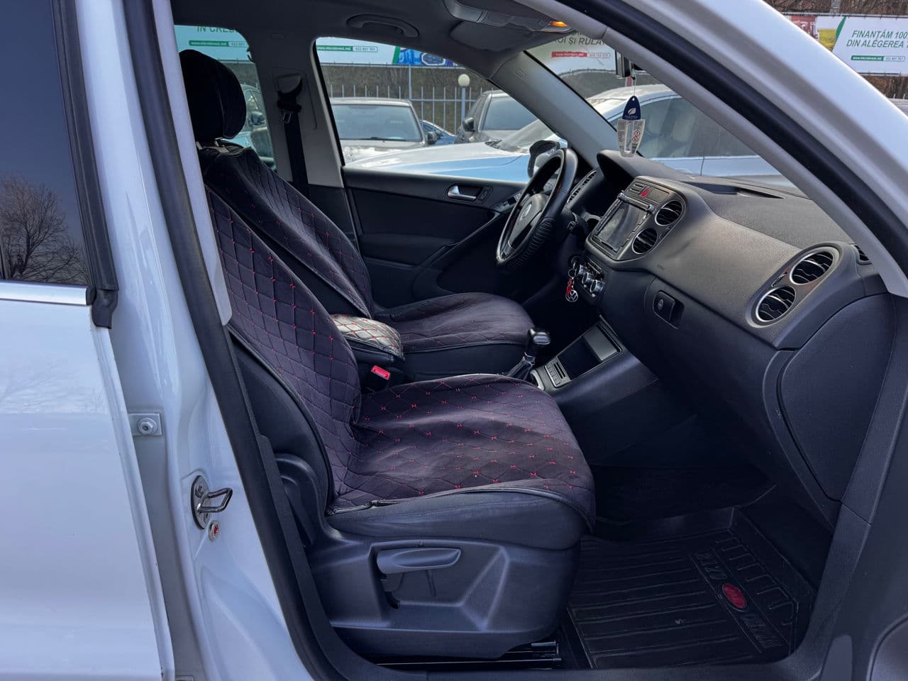 2009 Volkswagen Tiguan — Miniatură 6
