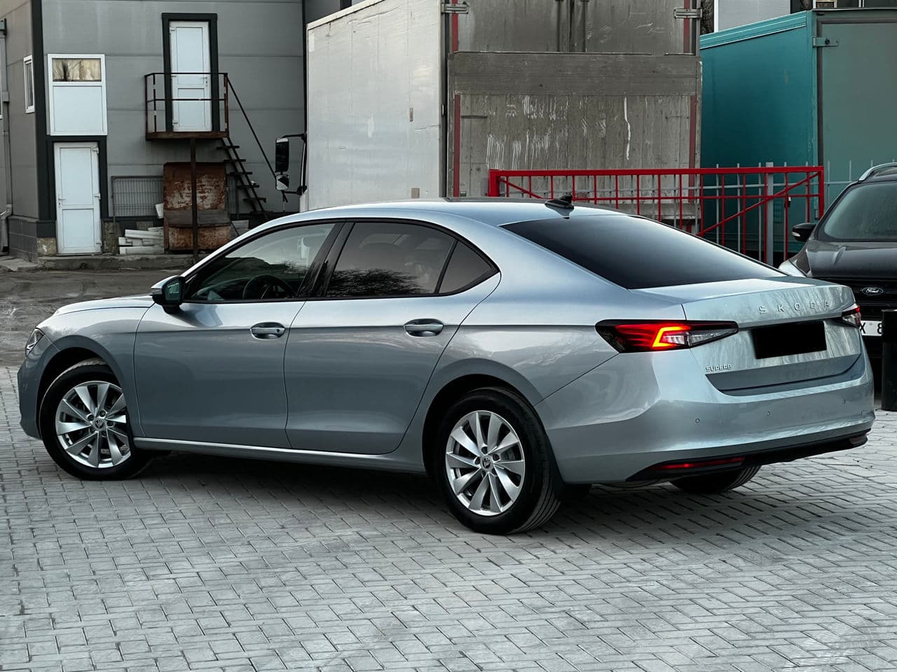 2024 Skoda Superb — Miniatură 2