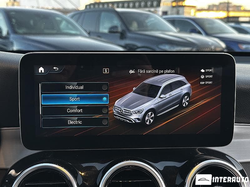 2021 Mercedes GLC 300e — Miniatură 10