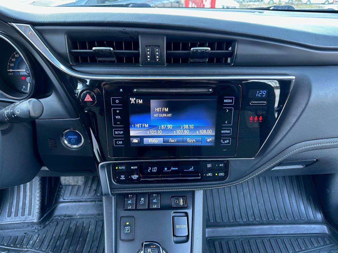 2018 Toyota Auris — Miniatură 12