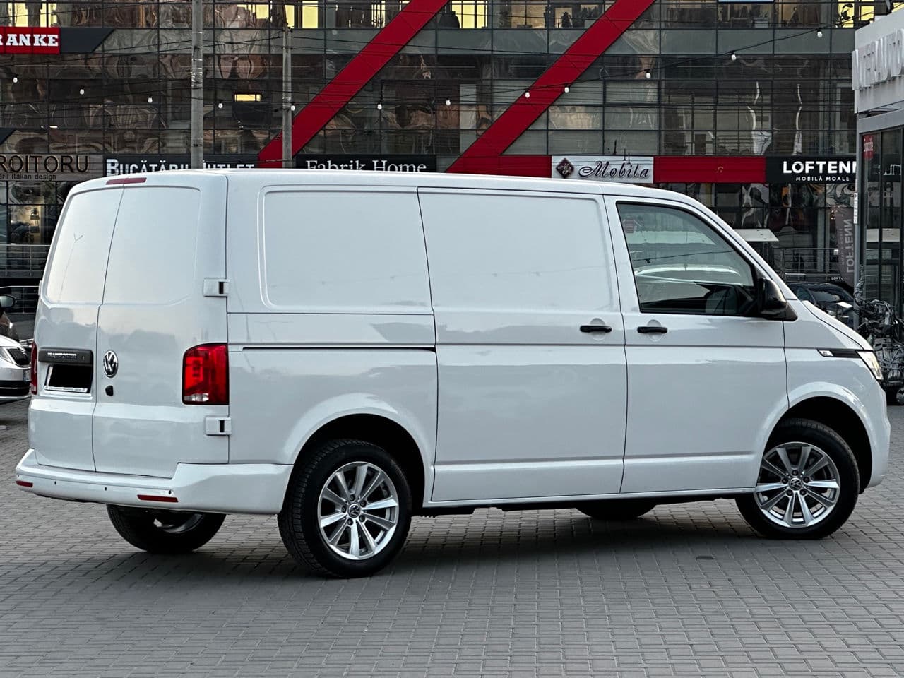 2020 Volkswagen Transporter — Miniatură 3