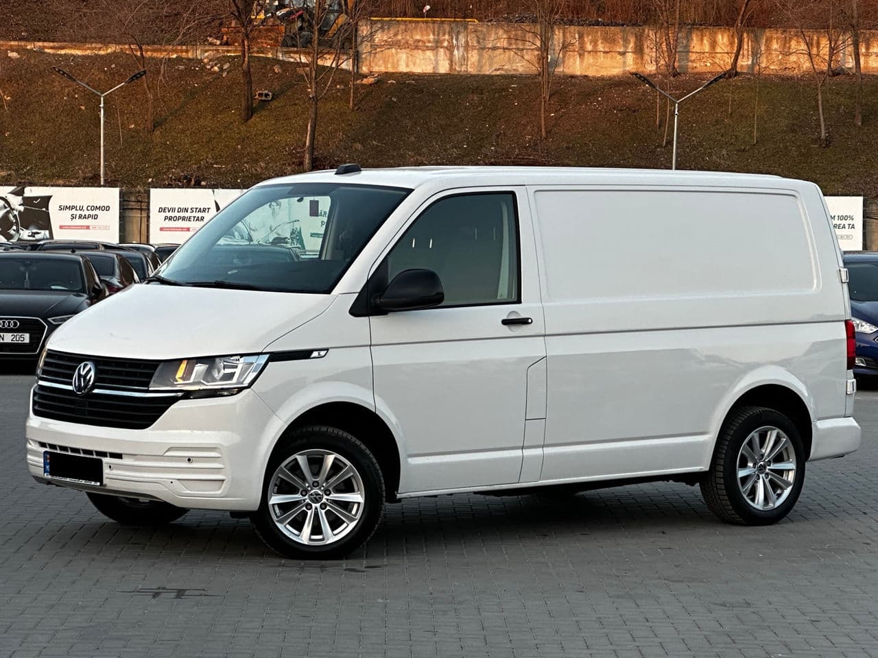 2020 Volkswagen Transporter — Miniatură 2