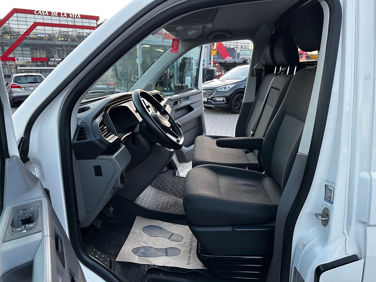2020 Volkswagen Transporter — Miniatură 5