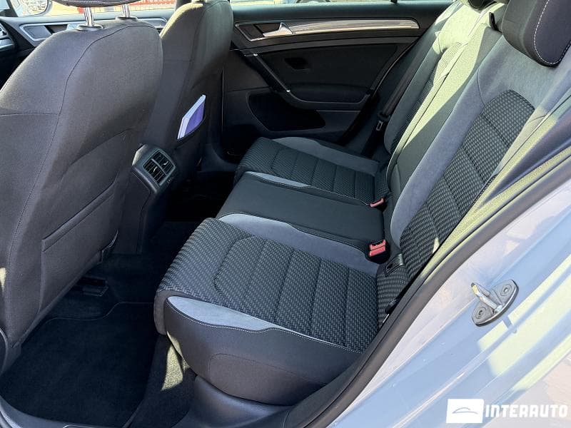 Volkswagen Golf 2018 — Миниатюра 17