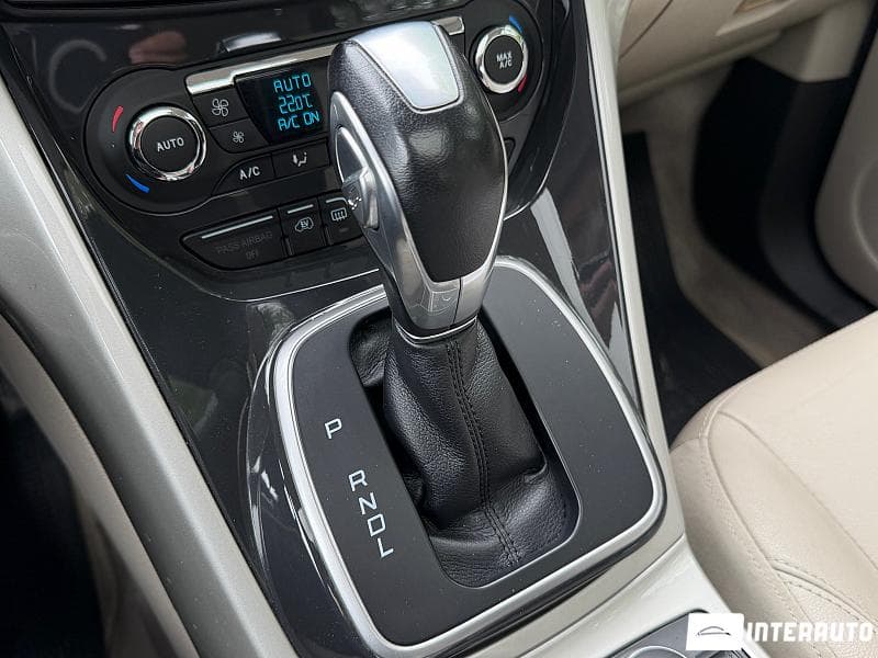 2013 Ford C-MAX — Miniatură 12