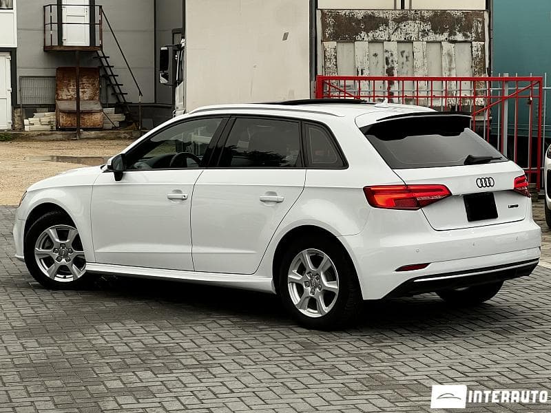 2016 Audi A3 E-tron — Miniatură 2