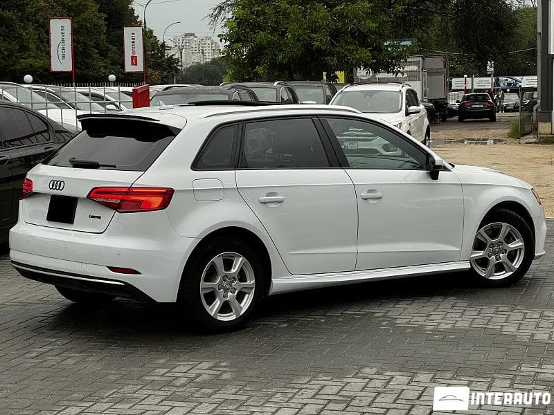 2016 Audi A3 E-tron — Miniatură 4