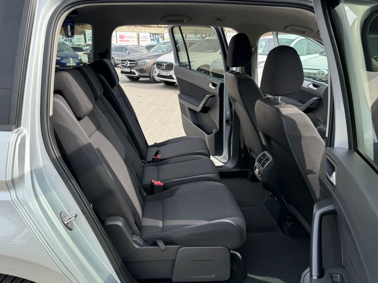 2017 Volkswagen Touran — Miniatură 15