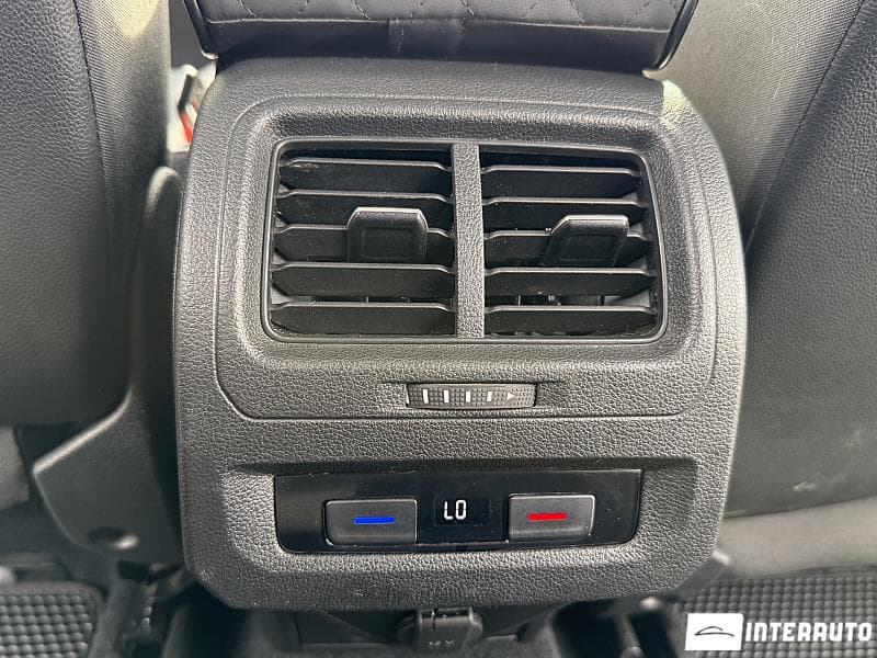 2017 Volkswagen Touran — Miniatură 14