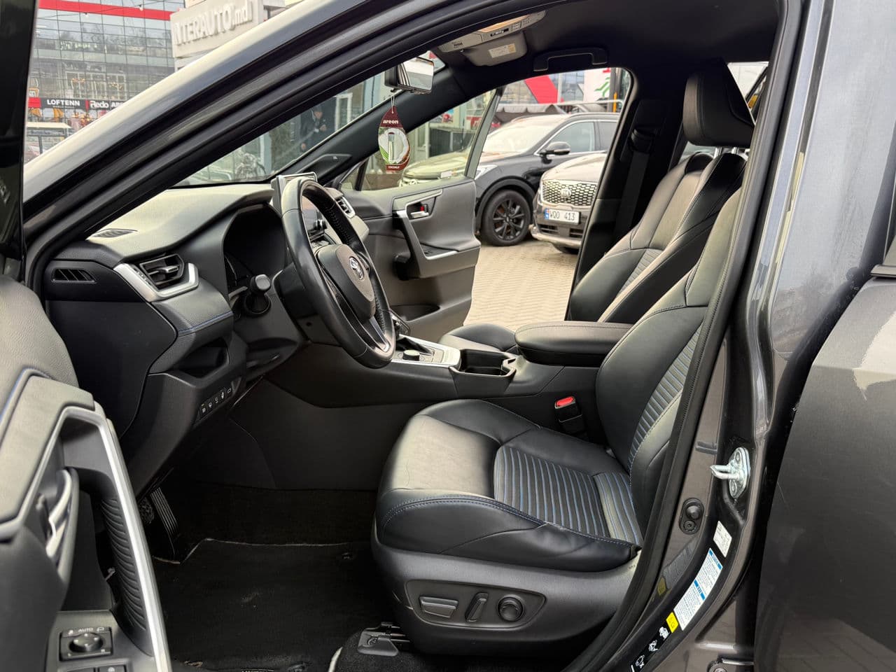 Toyota Rav-4 2020 — Миниатюра 5