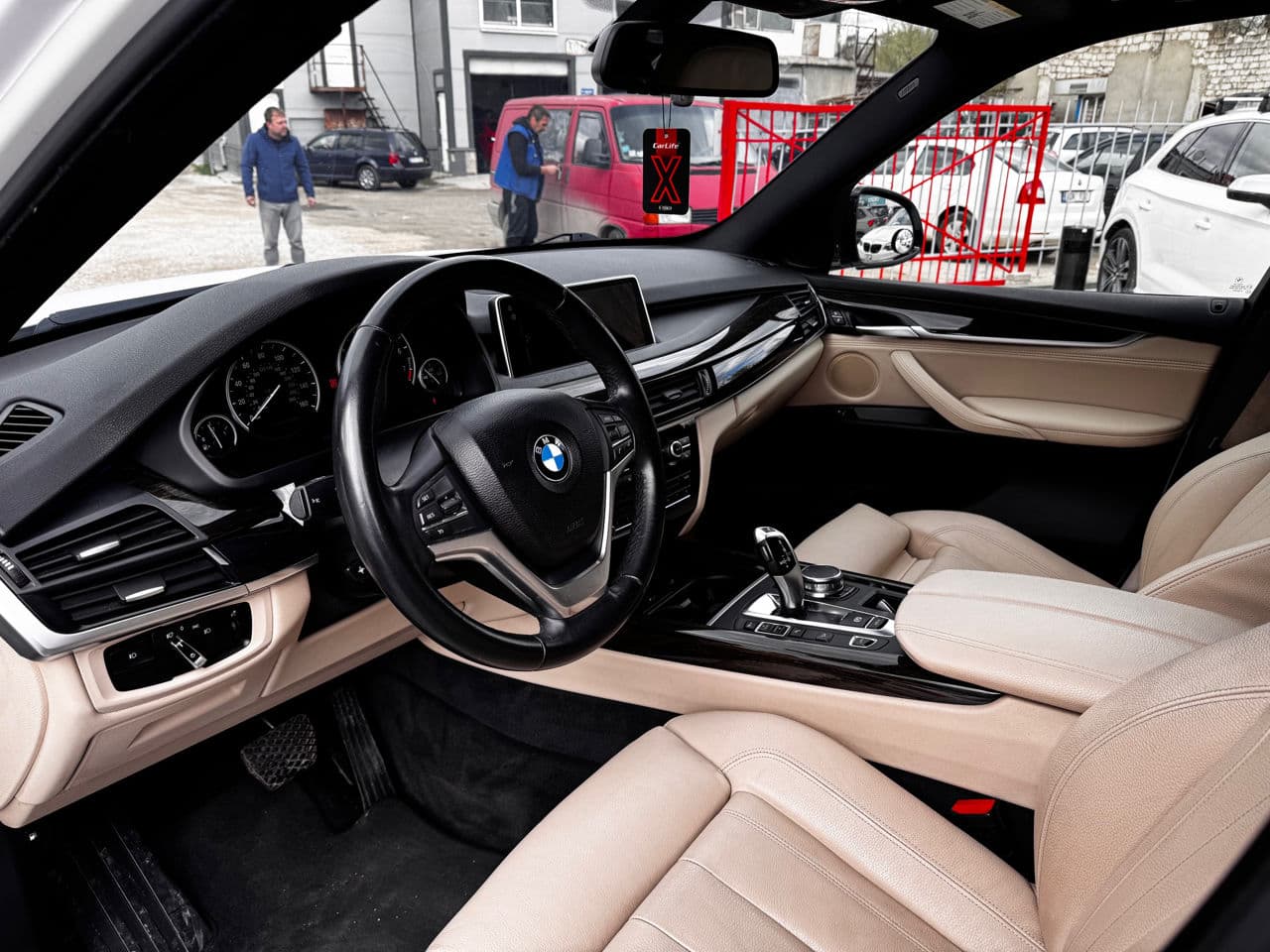 2017 BMW X5 4.0e — Miniatură 6