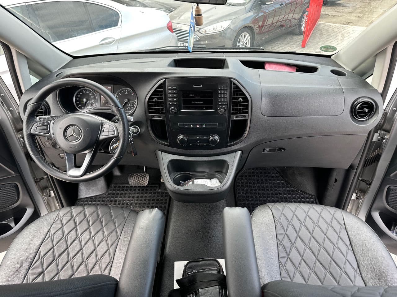 2019 Mercedes Vito — Miniatură 8