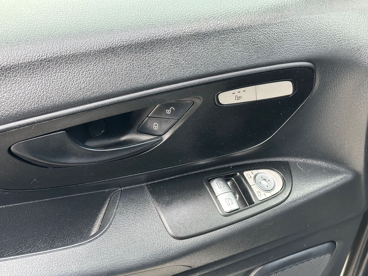 2019 Mercedes Vito — Miniatură 13
