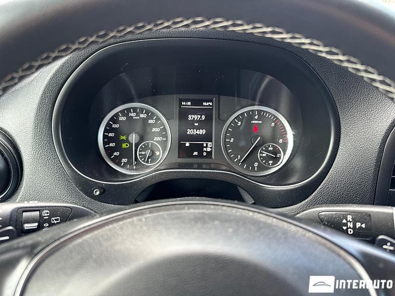 2019 Mercedes Vito — Miniatură 10