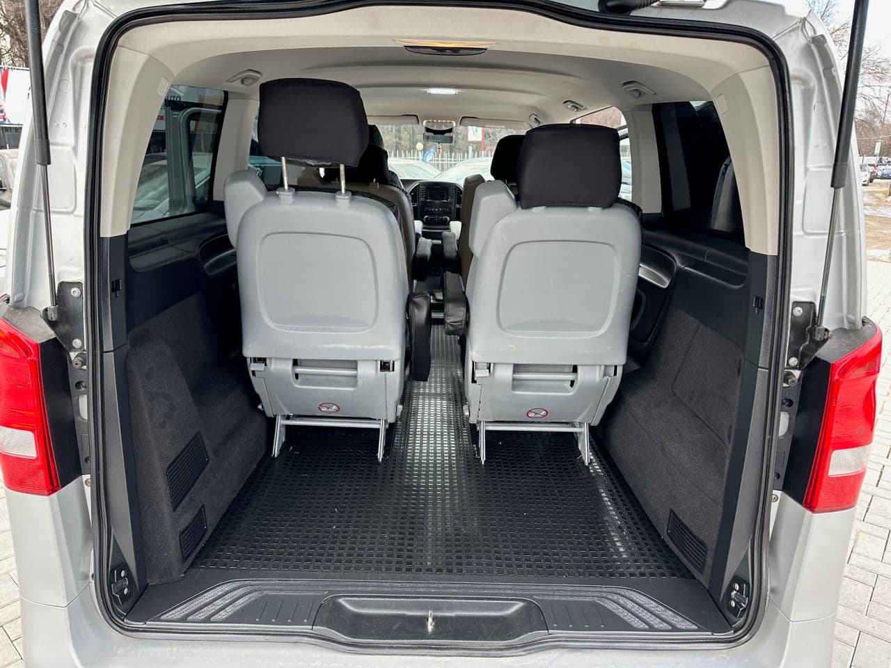 2019 Mercedes Vito — Miniatură 15