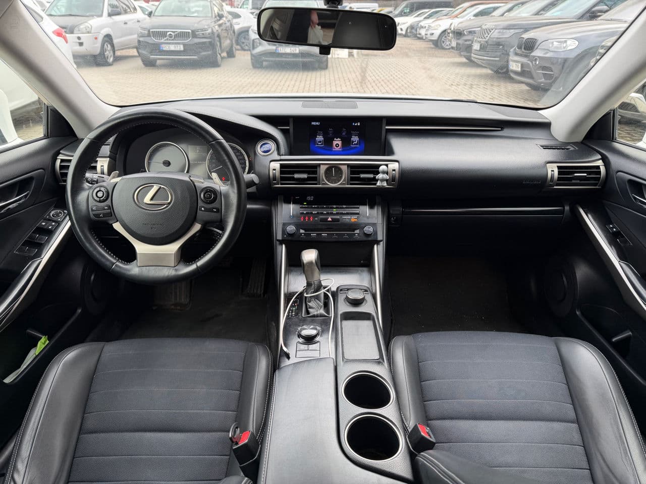 Lexus IS 300h 2014 — Миниатюра 8