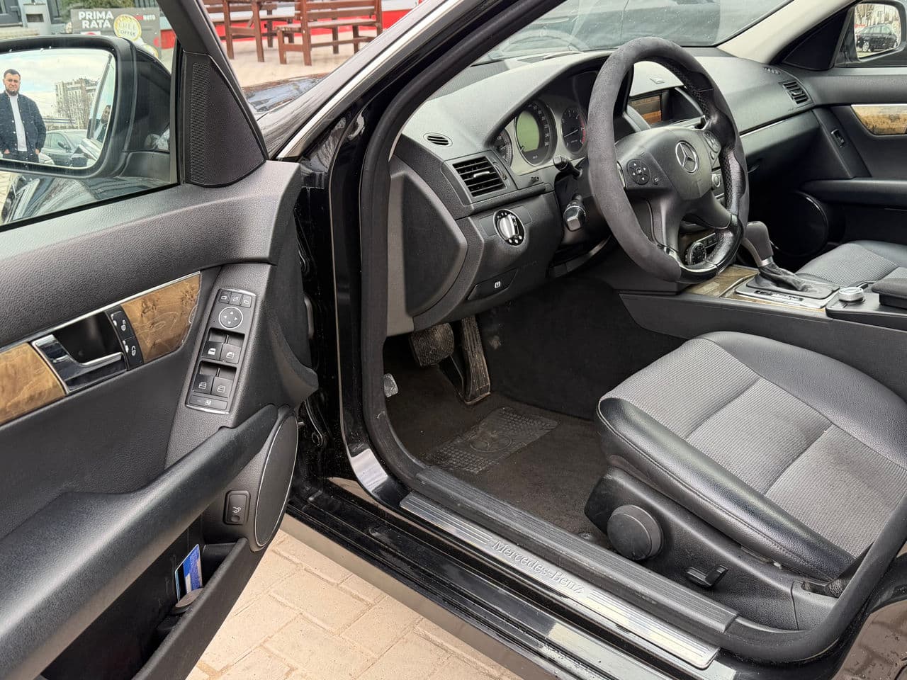 Mercedes C 220 2008 — Миниатюра 5