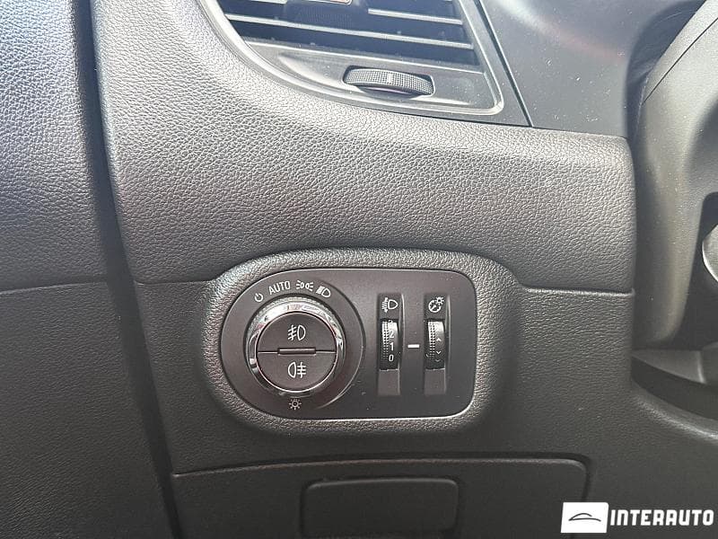 Opel Zafira 2012 — Миниатюра 13