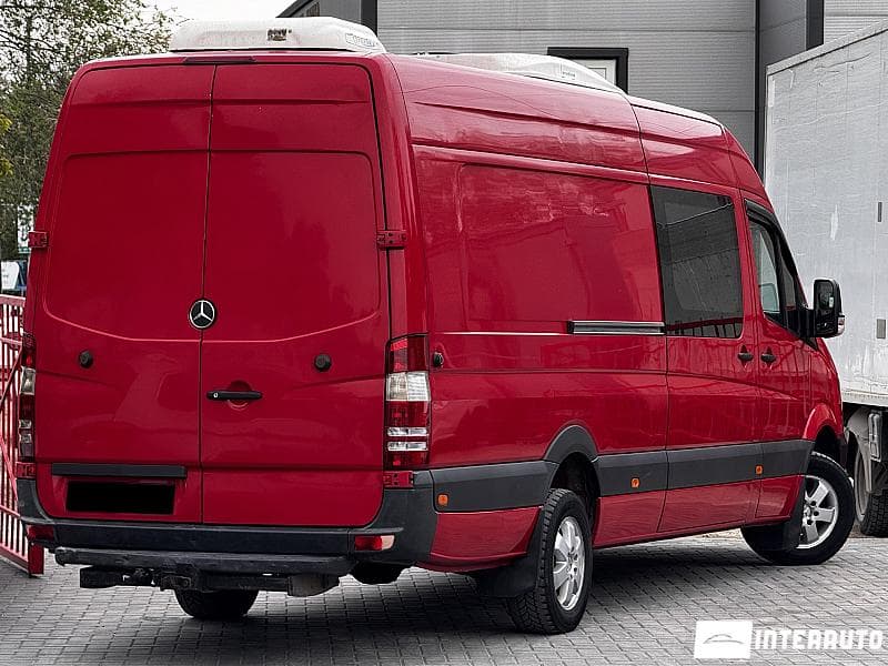 2013 Mercedes Sprinter — Miniatură 2