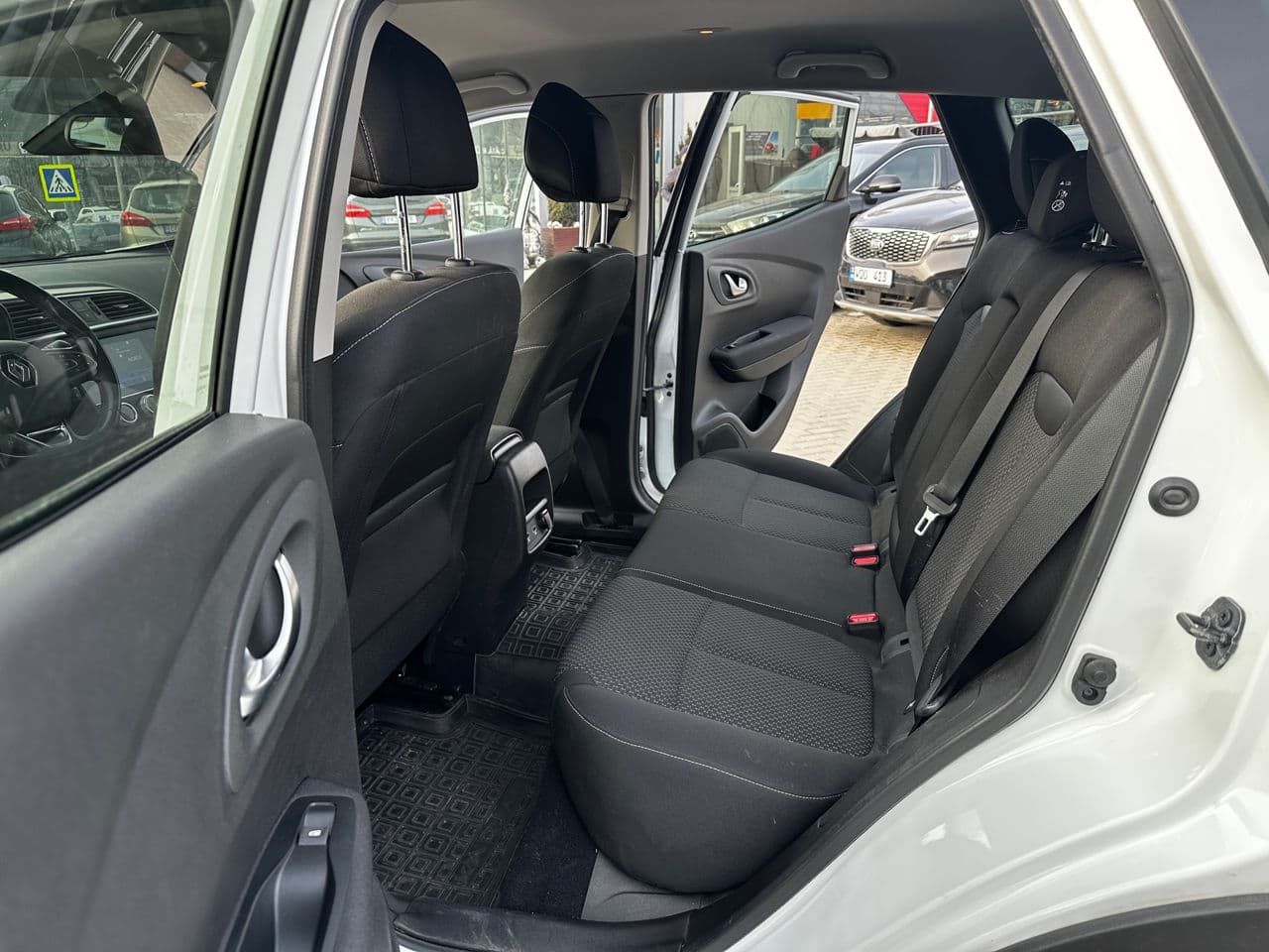 Renault Kadjar 2022 — Миниатюра 12