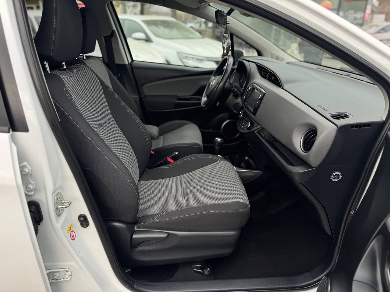 Toyota Yaris 2016 — Миниатюра 15