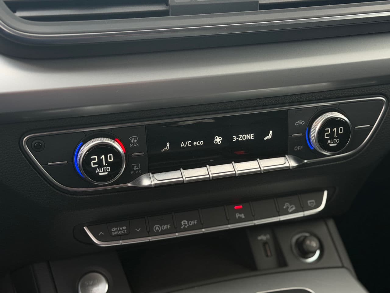 Audi Q5 Sportback 2022 — Миниатюра 12