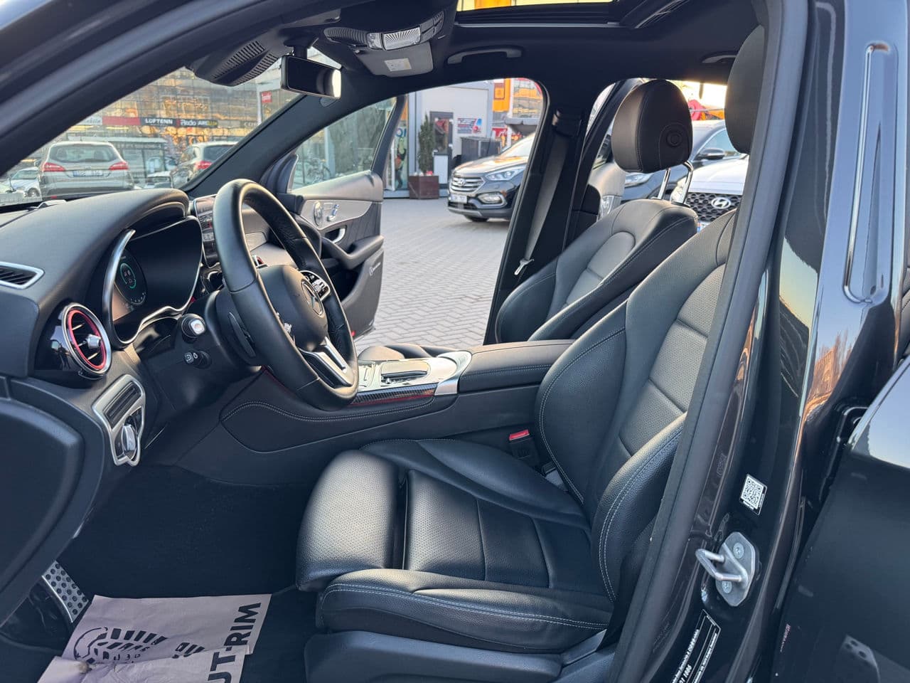 Mercedes GLC 200 Coupe 2020 — Миниатюра 5