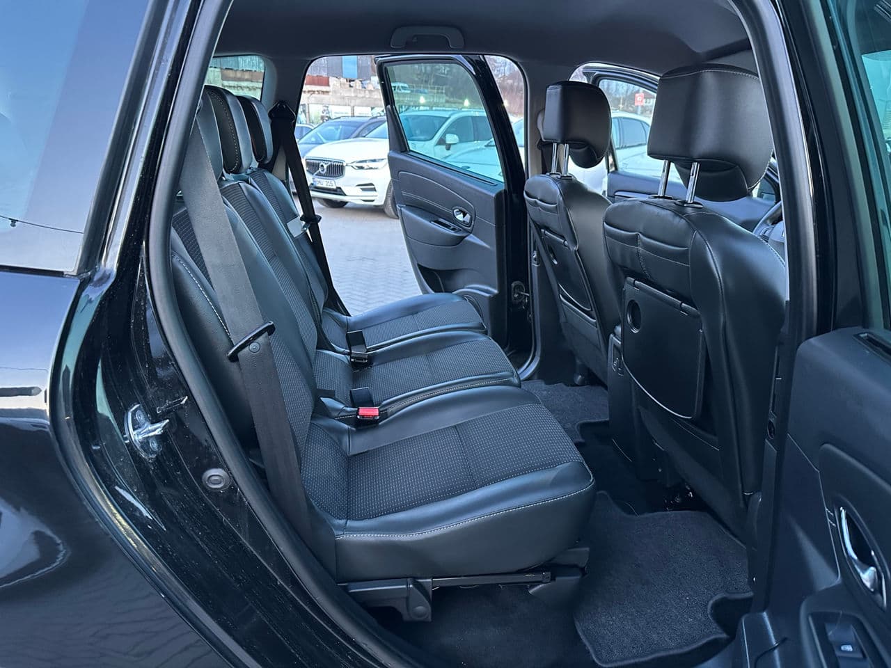 2015 Renault Grand Scenic — Miniatură 14