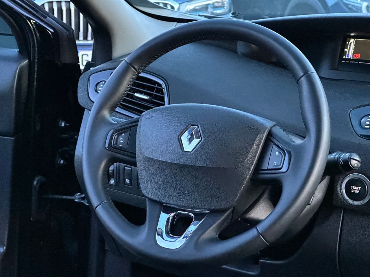 2015 Renault Grand Scenic — Miniatură 7