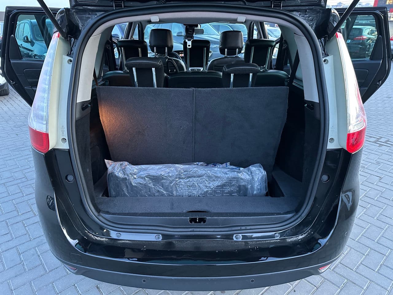 2015 Renault Grand Scenic — Miniatură 20