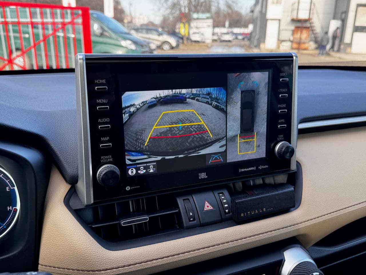2022 Toyota Rav-4 — Miniatură 10