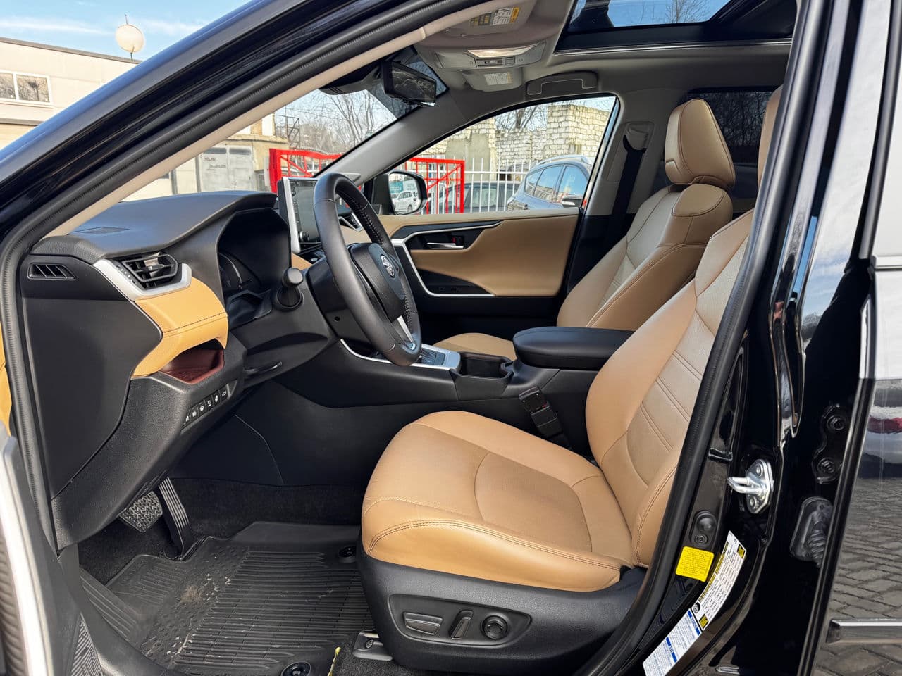 2022 Toyota Rav-4 — Miniatură 5
