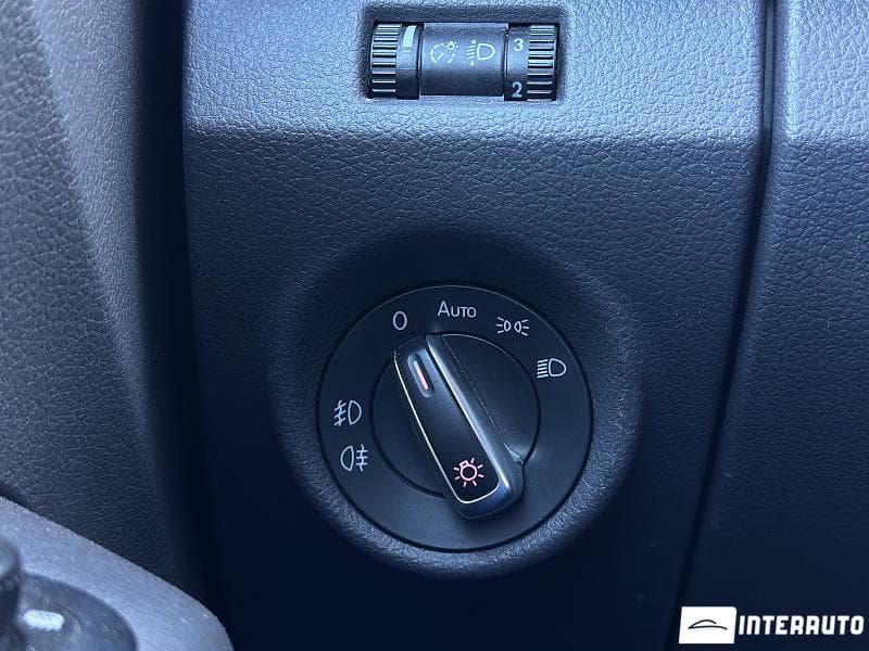 2015 Volkswagen Amarok — Miniatură 8