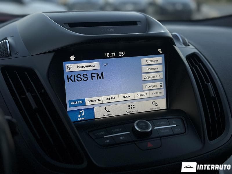 2017 Ford Kuga — Miniatură 9