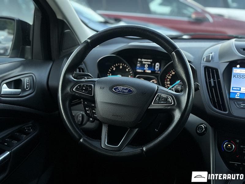 2017 Ford Kuga — Miniatură 7