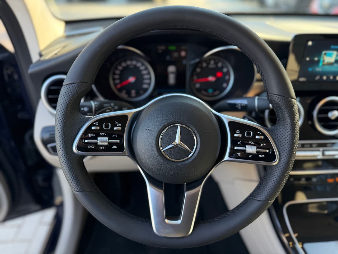 2020 Mercedes GLC 200 — Miniatură 10