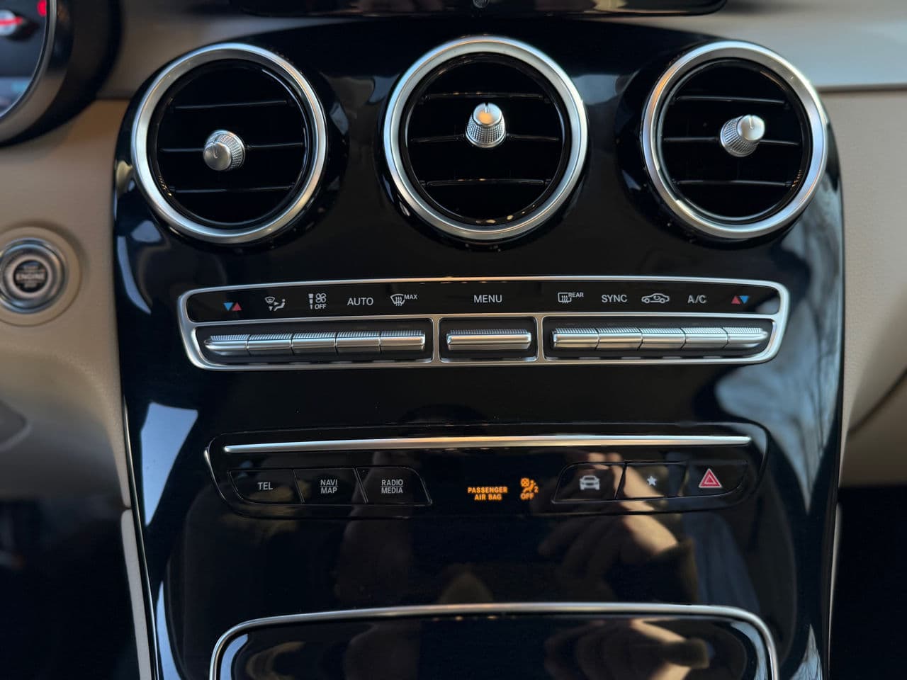 2020 Mercedes GLC 200 — Miniatură 13